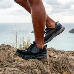 Makiki - Black / Black